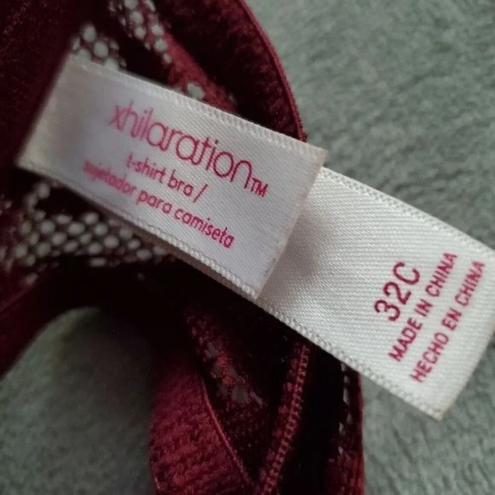 Xhilaration womens Bra 32 C wine color front clip tshirt bra‎ criss cross